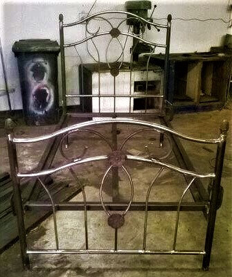 metal steel iron bed image